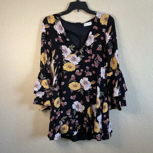 Altar'd State Womens Medium Black Floral Chic Bell Sleeves V-Neck Dress‎